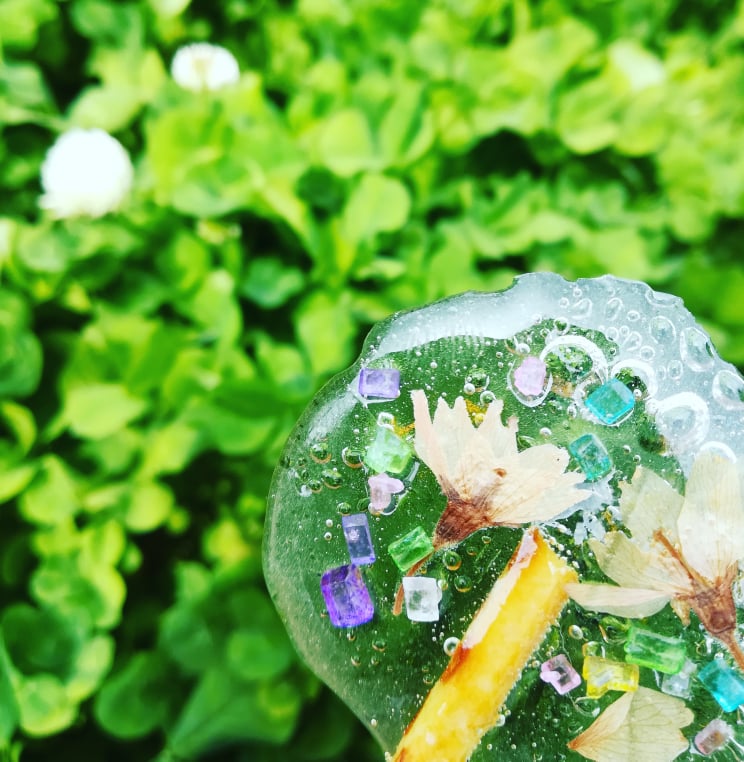 「ゆらゆら～光れ～アメあそび」ひとさじによる調理ワークショップ