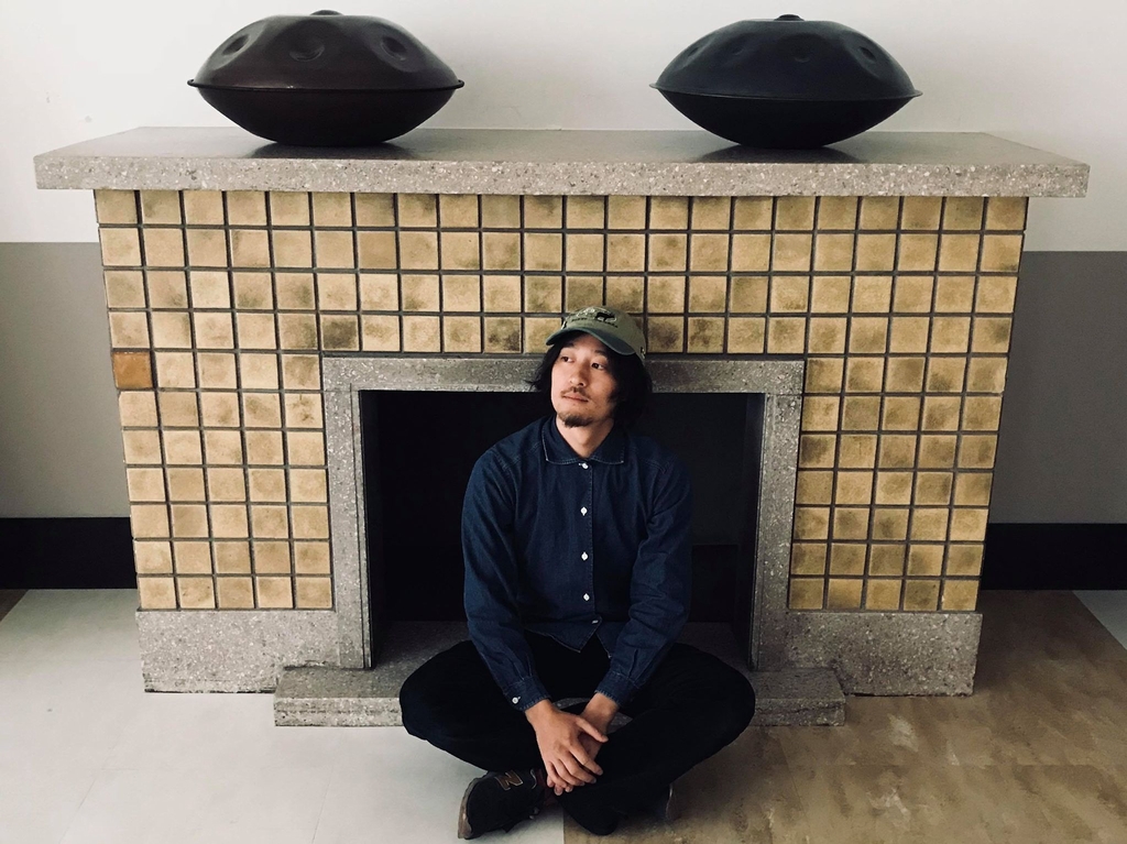 ハンドパン奏者、SHU